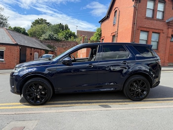 Used Land Rover Discovery Sport 2020 for sale - 78912829: Photo