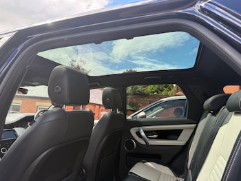 Used Land Rover Discovery Sport 2020 for sale - 78912829: Photo