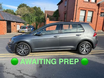 Used Volkswagen Golf 2017 for sale - 79841481: Photo