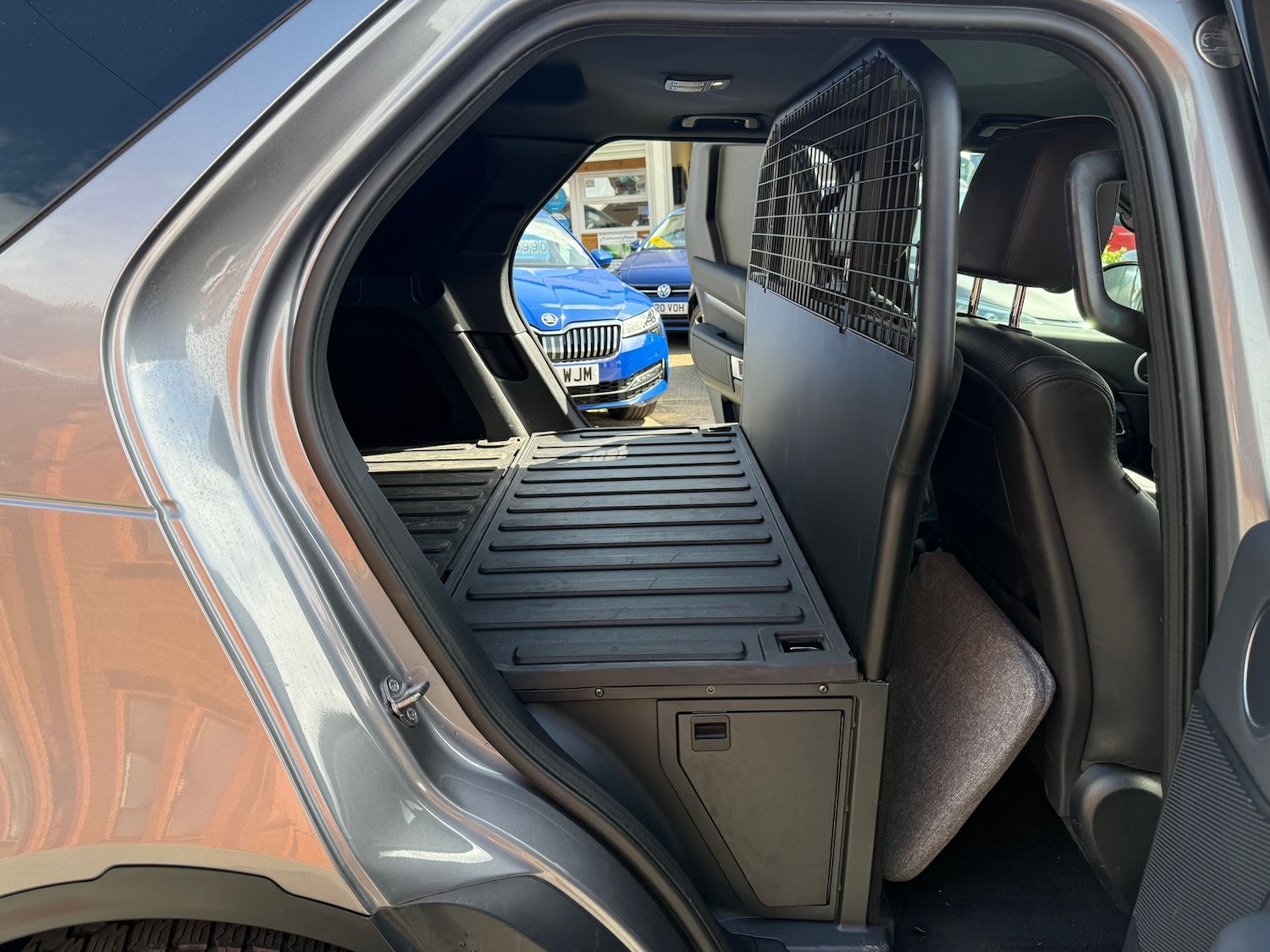 Used Land Rover Discovery 2020 for sale - 78215976: Photo 24