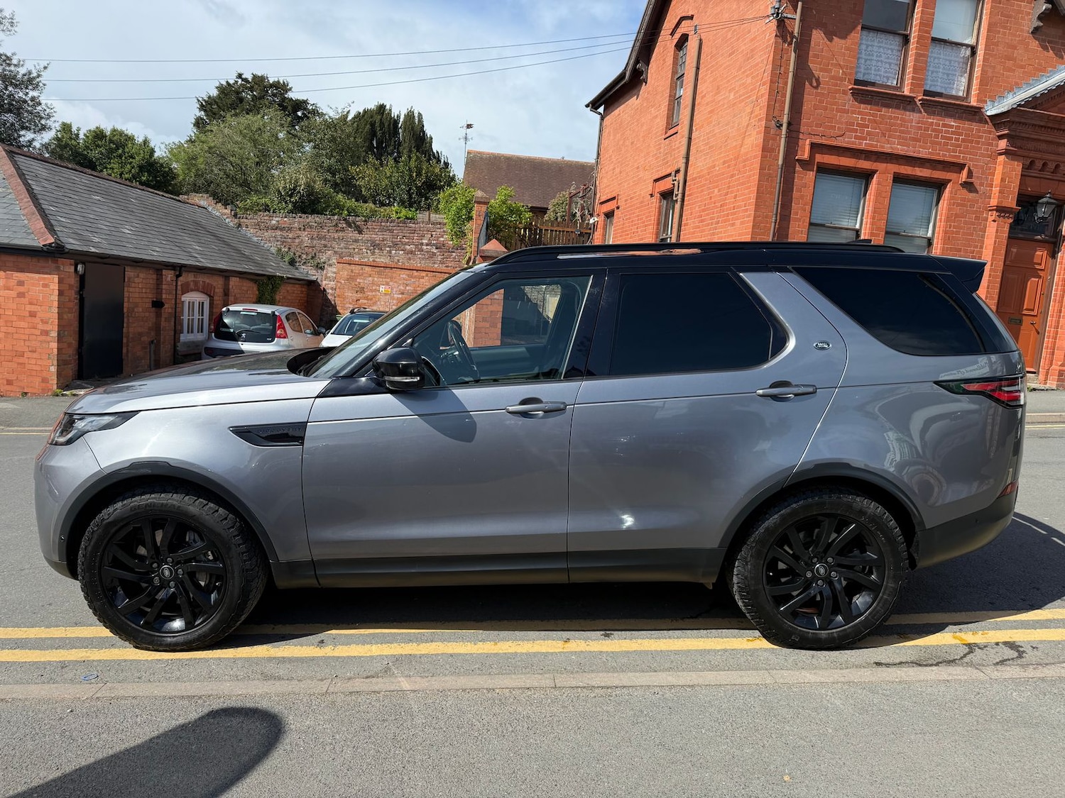 Used Land Rover Discovery 2020 for sale - 78215976: Photo 25