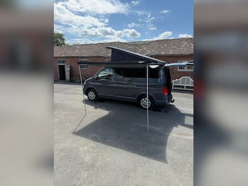 Used Volkswagen Transporter 2022 for sale - 79681545: Photo