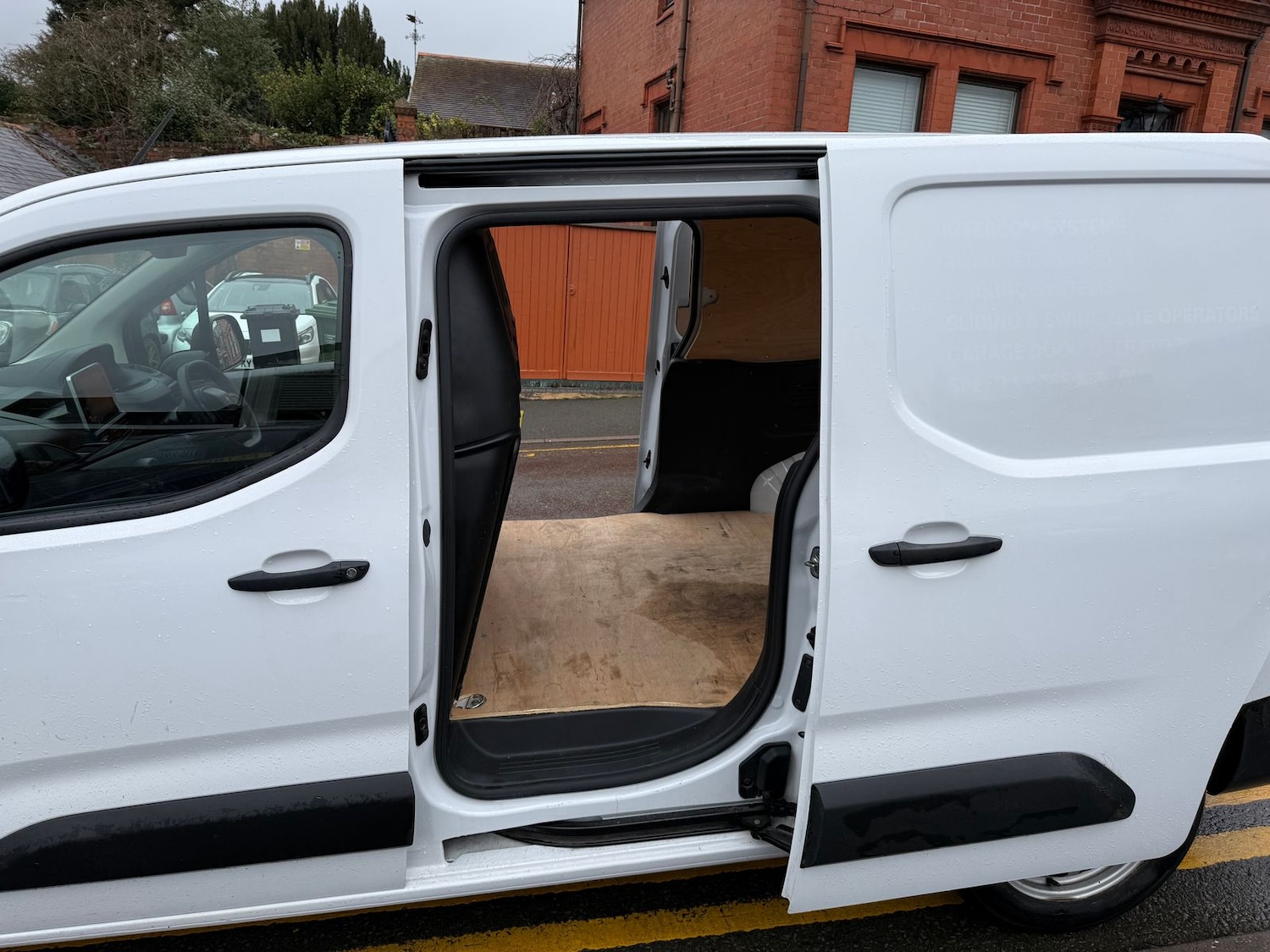 Used Peugeot Partner 2023 for sale - 77706409: Photo 15