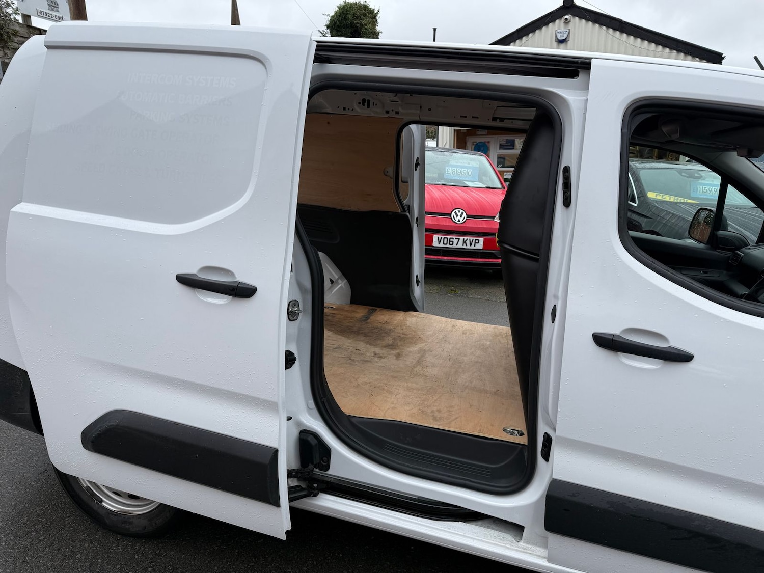 Used Peugeot Partner 2023 for sale - 77706409: Photo 6