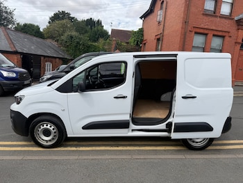 Used Peugeot Partner 2023 for sale - 79427513: Photo