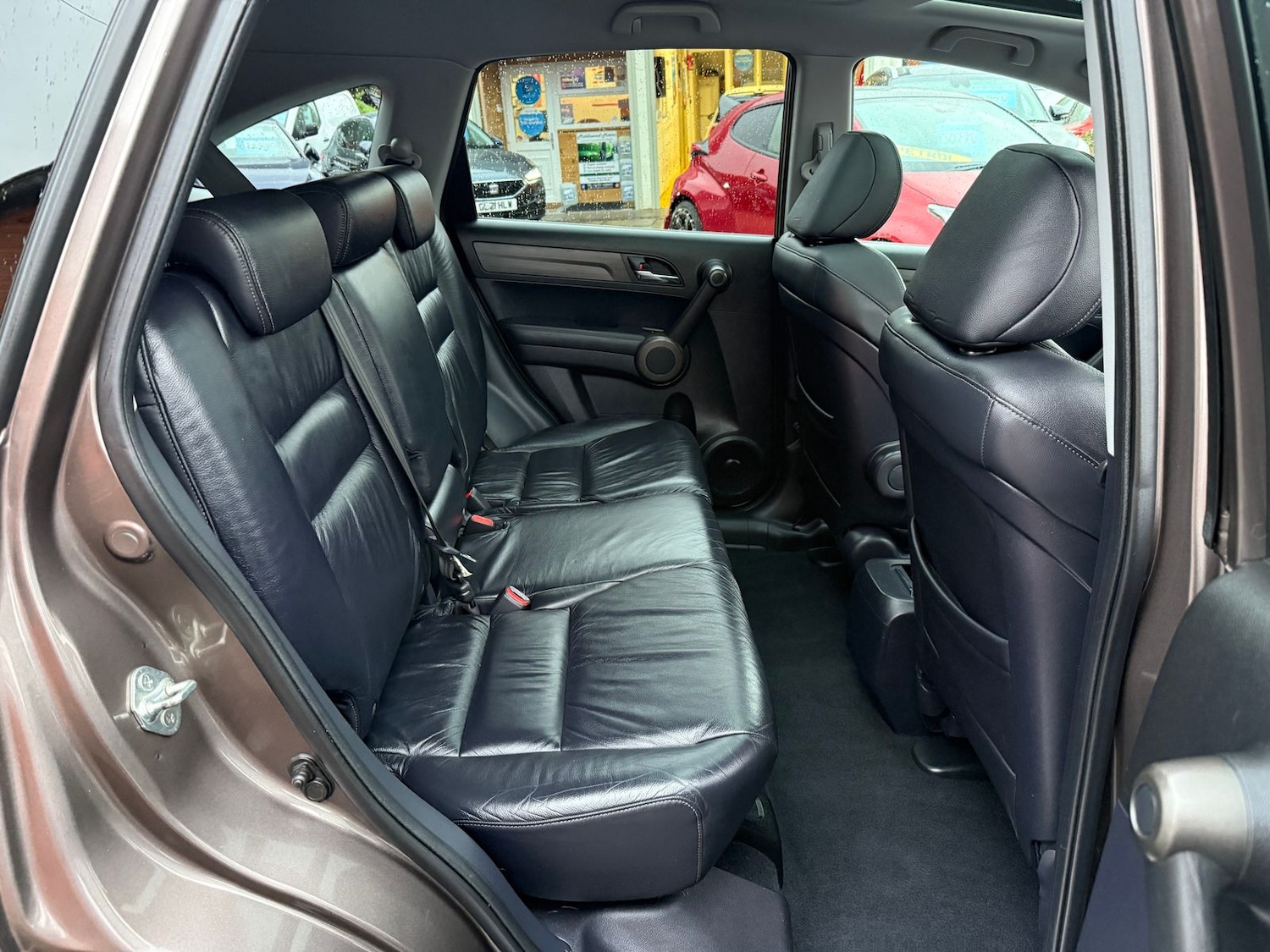 Used Honda CR-V 2010 for sale - 77232334: Photo 10