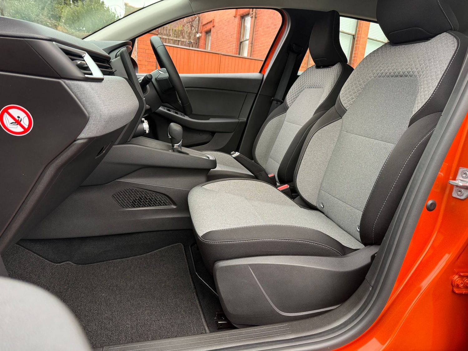 Used Renault Clio 2025 for sale - 77084993: Photo 14