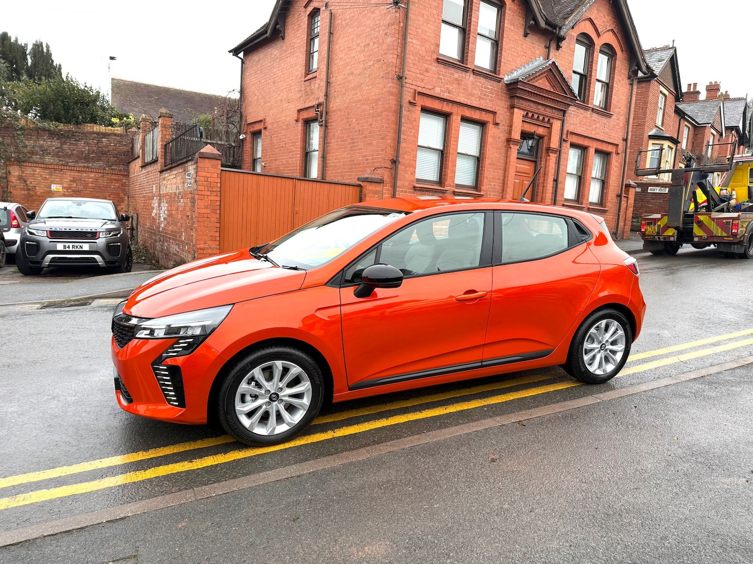 Used Renault Clio 2025 for sale - 77084993: Photo 4