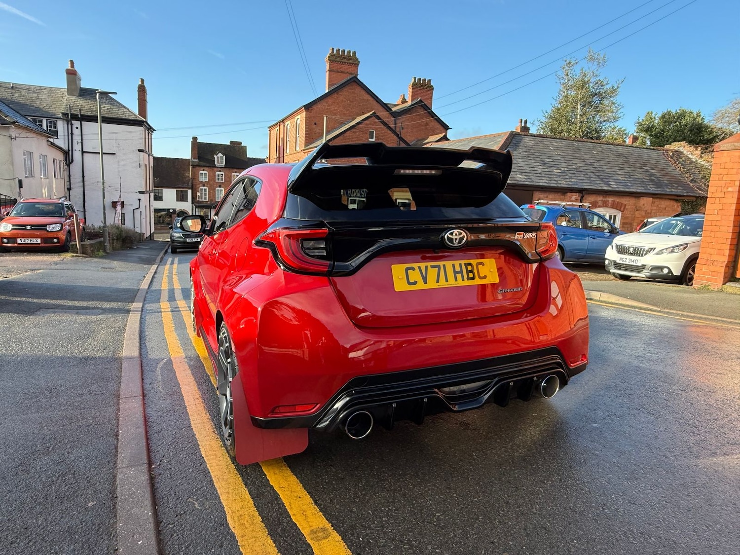 Used Toyota Yaris 2021 for sale - 77512764: Photo 2