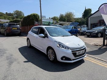Used Peugeot 208 2017 for sale - 79329267: Photo
