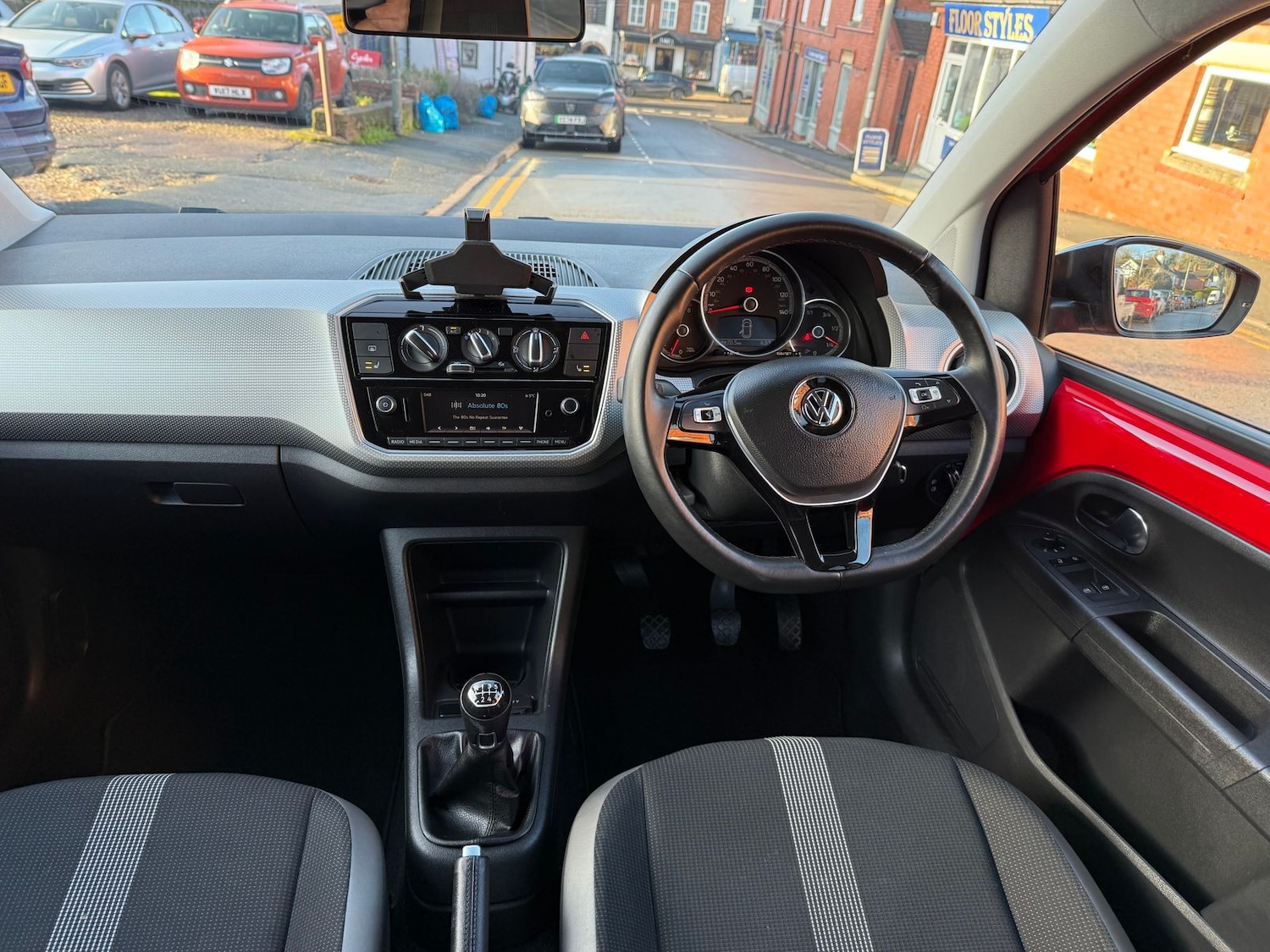 Used Volkswagen up! 2017 for sale - 77638220: Photo 18