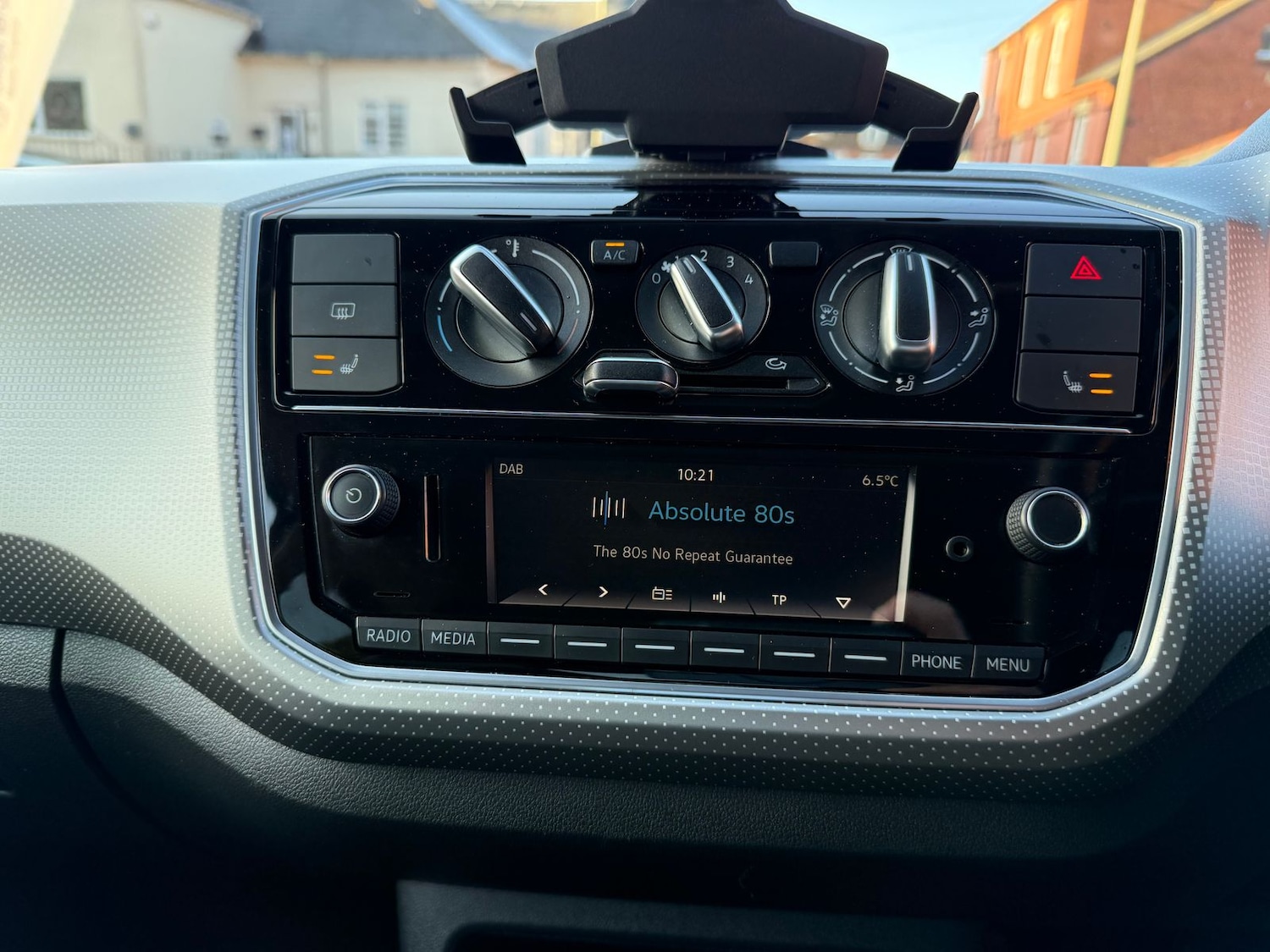 Used Volkswagen up! 2017 for sale - 77638220: Photo 28