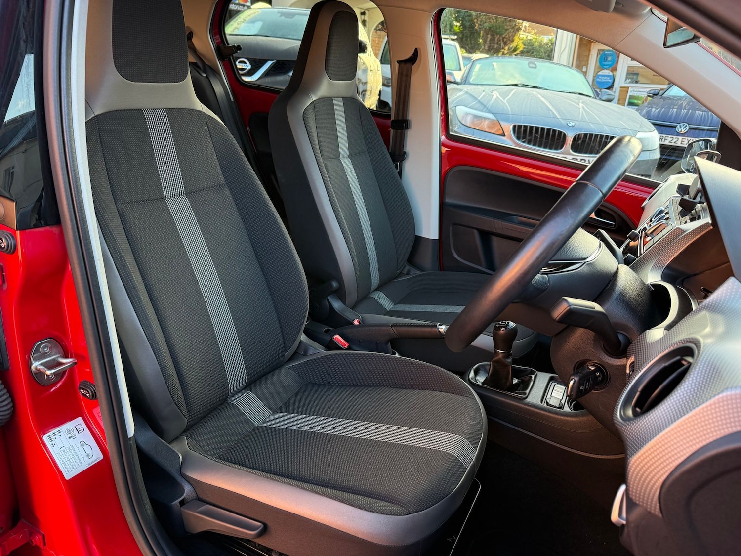 Used Volkswagen up! 2017 for sale - 77638220: Photo 29