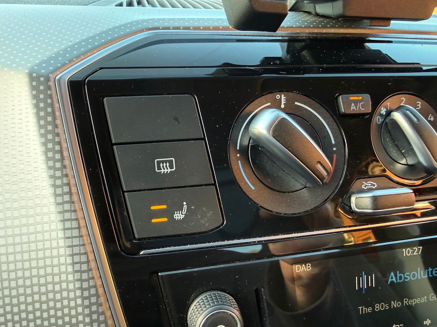 Used Volkswagen up! 2017 for sale - 77638220: Photo 5