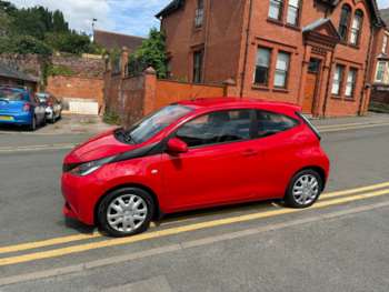 2016 - 1.0 VVT-i x-play Hatchback 3dr Petrol Manual Euro 6 (68 ps)