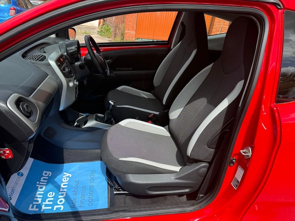 Used Toyota AYGO 2016 for sale - 75372945: Photo 8