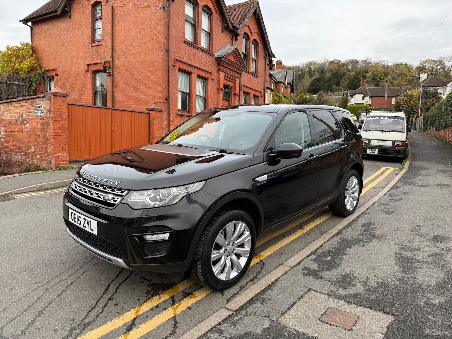 Used Land Rover Discovery Sport 2015 for sale - 76474767: Photo 5
