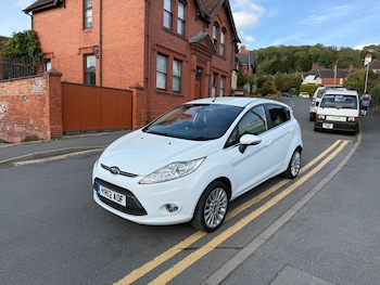 Used Ford Fiesta 2012 for sale - 76168602: Photo 4