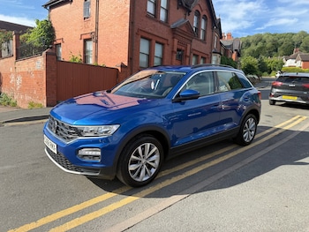Used Volkswagen T-Roc 2018 for sale - 79035244: Photo