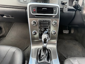 Used Volvo S60 2015 for sale - 79035248: Photo