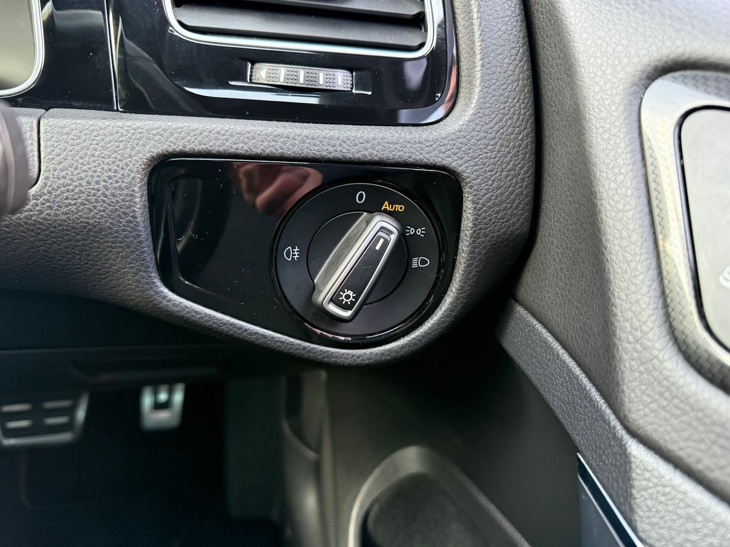 Used Volkswagen Golf 2019 for sale - 76381591: Photo 42