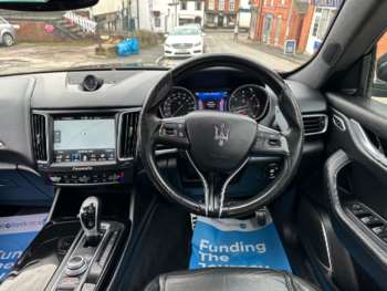 Used Maserati Levante 2016 for sale - 74829200: Photo