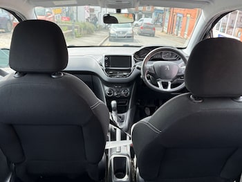 Used Peugeot 208 2017 for sale - 78175833: Photo