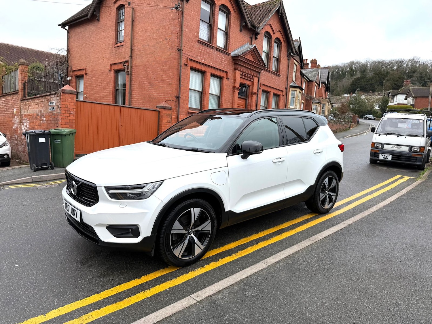 Used Volvo XC40 2021 for sale - 77706415: Photo 2