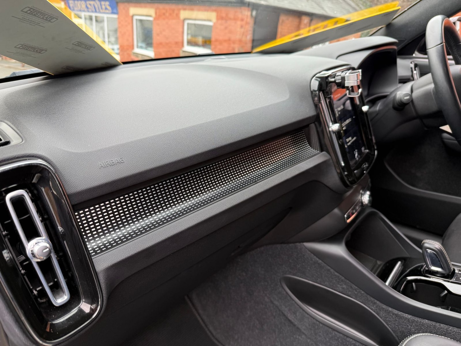 Used Volvo XC40 2021 for sale - 77706415: Photo 23