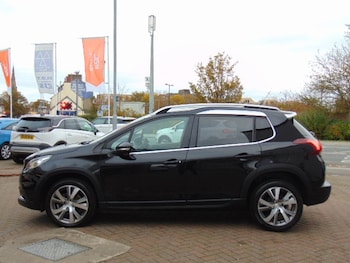 Used Peugeot 2008 2018 for sale - 76450211: Photo
