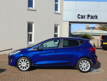 Used Ford Fiesta 2017 for sale - 76063970: Photo
