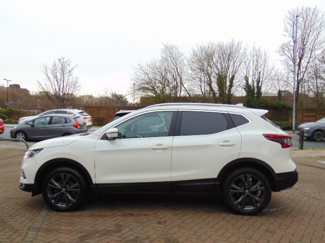Used Nissan Qashqai 2018 for sale - 76906107: Photo 3