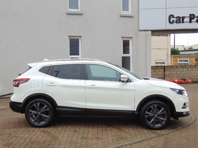 Used Nissan Qashqai 2018 for sale - 76906107: Photo 4
