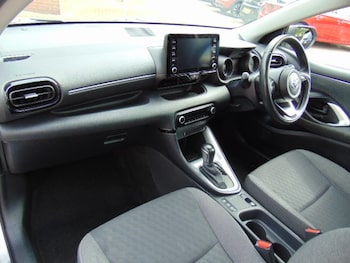 Used Toyota Yaris 2021 for sale - 75511236: Photo