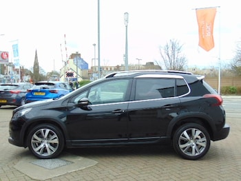 Used Peugeot 2008 2018 for sale - 77663384: Photo