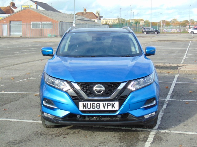 Used Nissan Qashqai 2018 for sale - 76392420: Photo 2