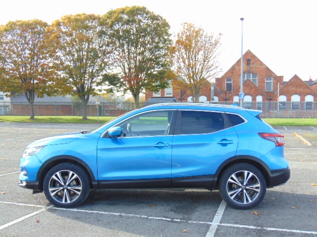 Used Nissan Qashqai 2018 for sale - 76392420: Photo 3