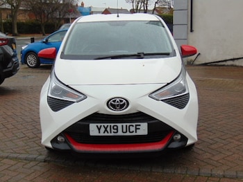 Used Toyota AYGO 2019 for sale - 76477350: Photo
