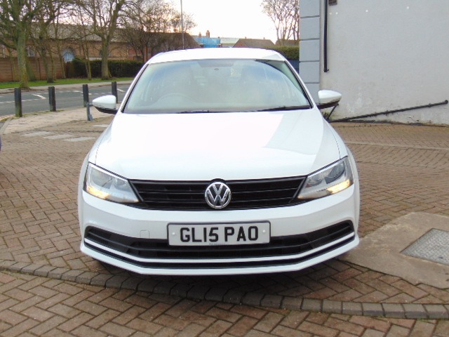 Used Volkswagen Jetta 2015 for sale - 77261475: Photo 2