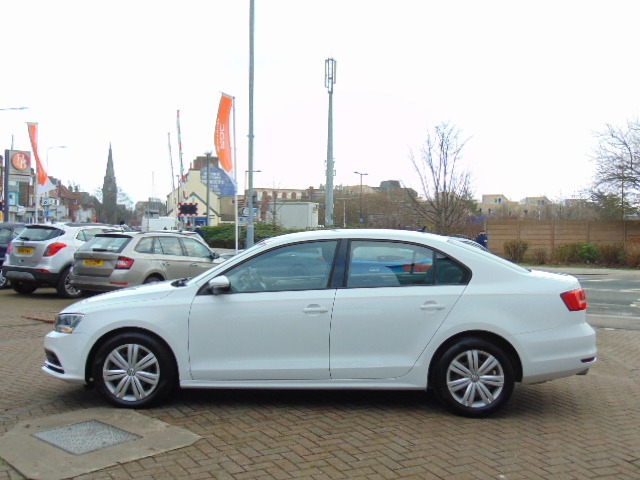 Used Volkswagen Jetta 2015 for sale - 77261475: Photo 3