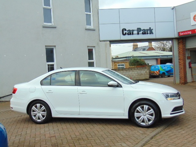 Used Volkswagen Jetta 2015 for sale - 77261475: Photo 4