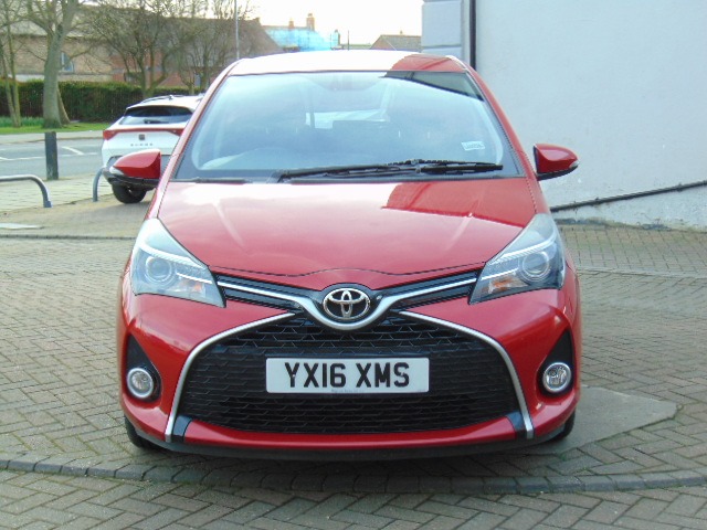 Used Toyota Yaris 2016 for sale - 77650314: Photo 2