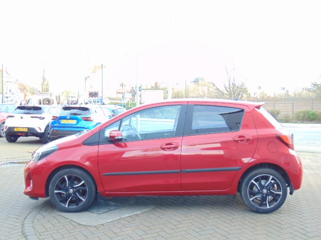 Used Toyota Yaris 2016 for sale - 77650314: Photo 3