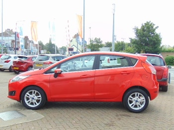 Used Ford Fiesta 2015 for sale - 78938310: Photo