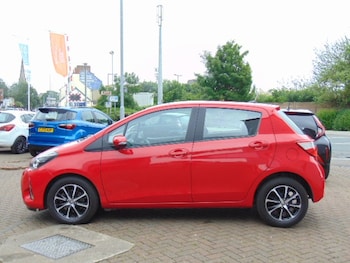 Used Toyota Yaris 2019 for sale - 78801985: Photo