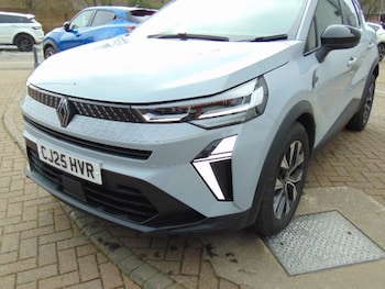 Used Renault Captur 2025 for sale - 77605519: Photo