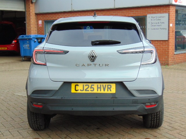 Used Renault Captur 2025 for sale - 77605519: Photo 5