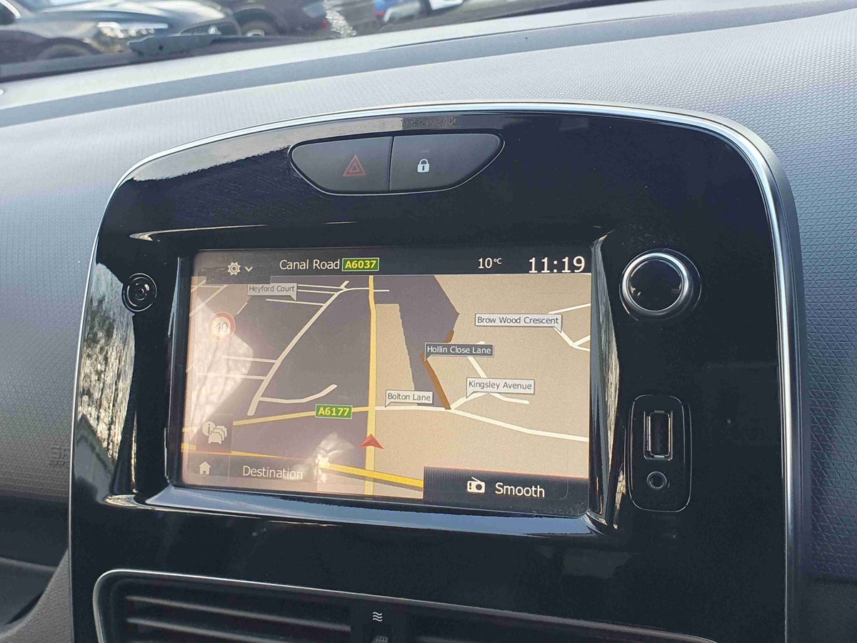 Used Renault Clio 2017 for sale - 76874124: Photo 21