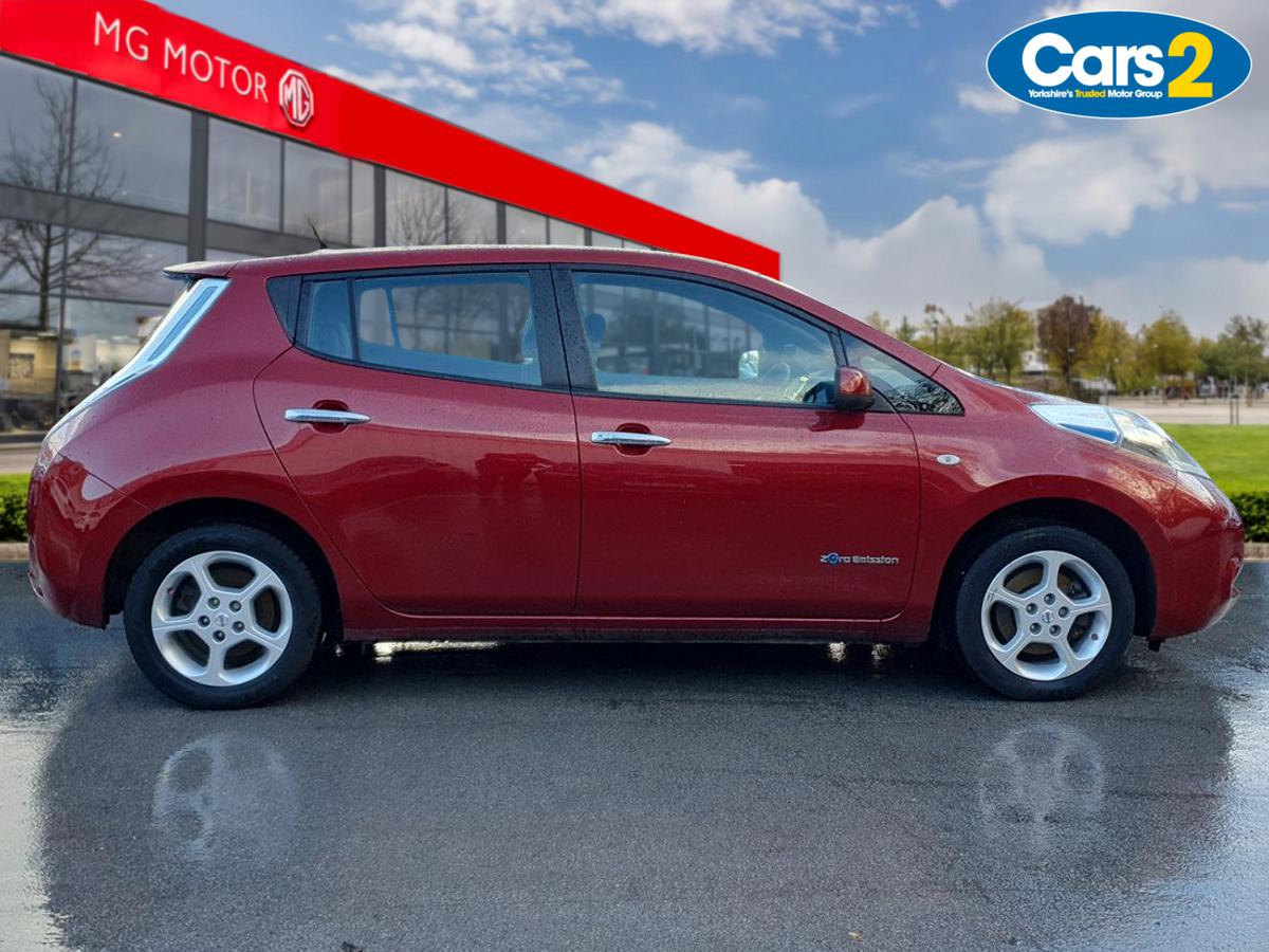 Used Nissan Leaf 2017 for sale - 77576382: Photo 2