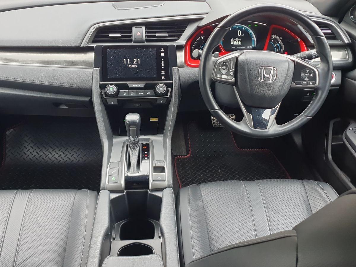 Used Honda Civic 2017 for sale - 76541181: Photo 11